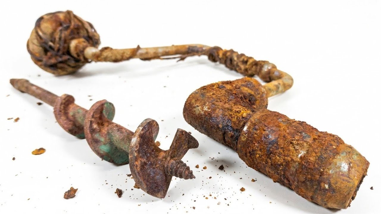 Rusty Vintage Hand Drill Unearthed! Rare Antique Tool Restoration ASMR