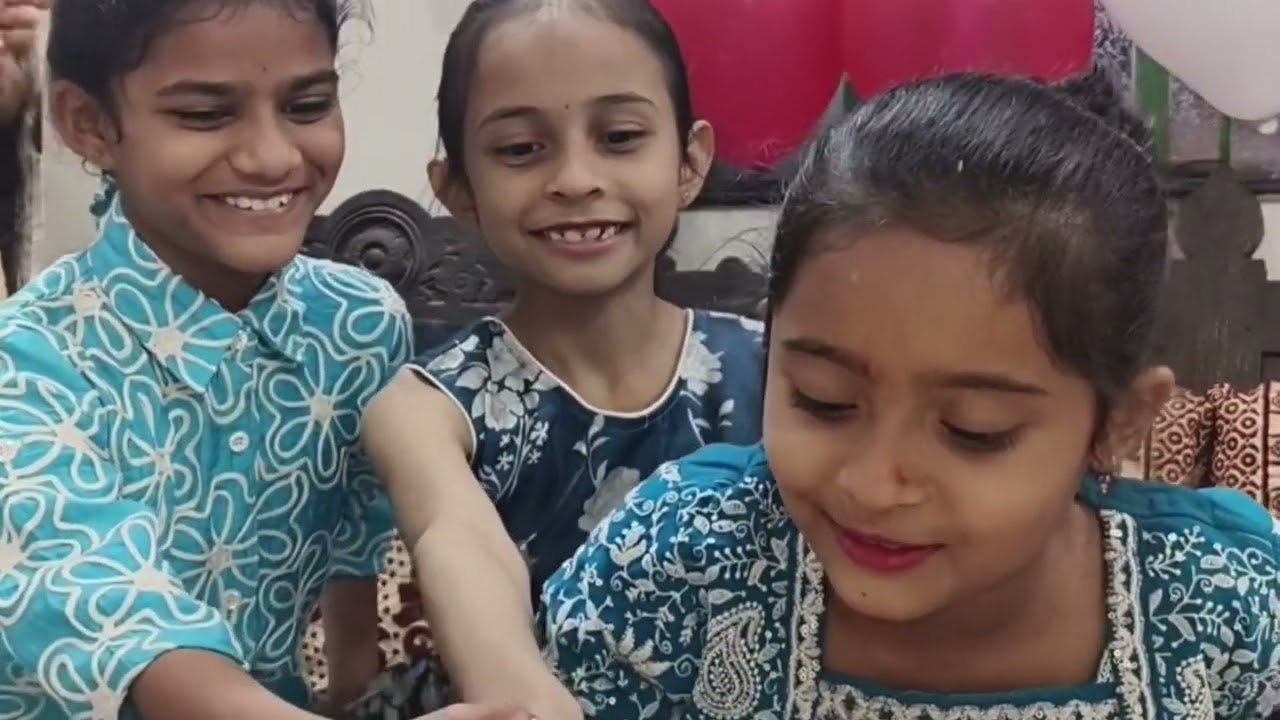 😊😊😊 Happy Birthday nidhi🎂🎂💐💐