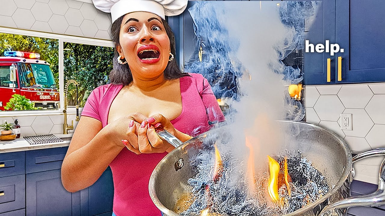 ГОТОВЛЮ «ИДЕАЛЬНЫЙ» УЖИН ДЛЯ СЕМЬИ, НО Я ИДИОТКА И НЕ УМЕЮ ГОТОВИТЬ!! 🔥🍳😶‍🌫️