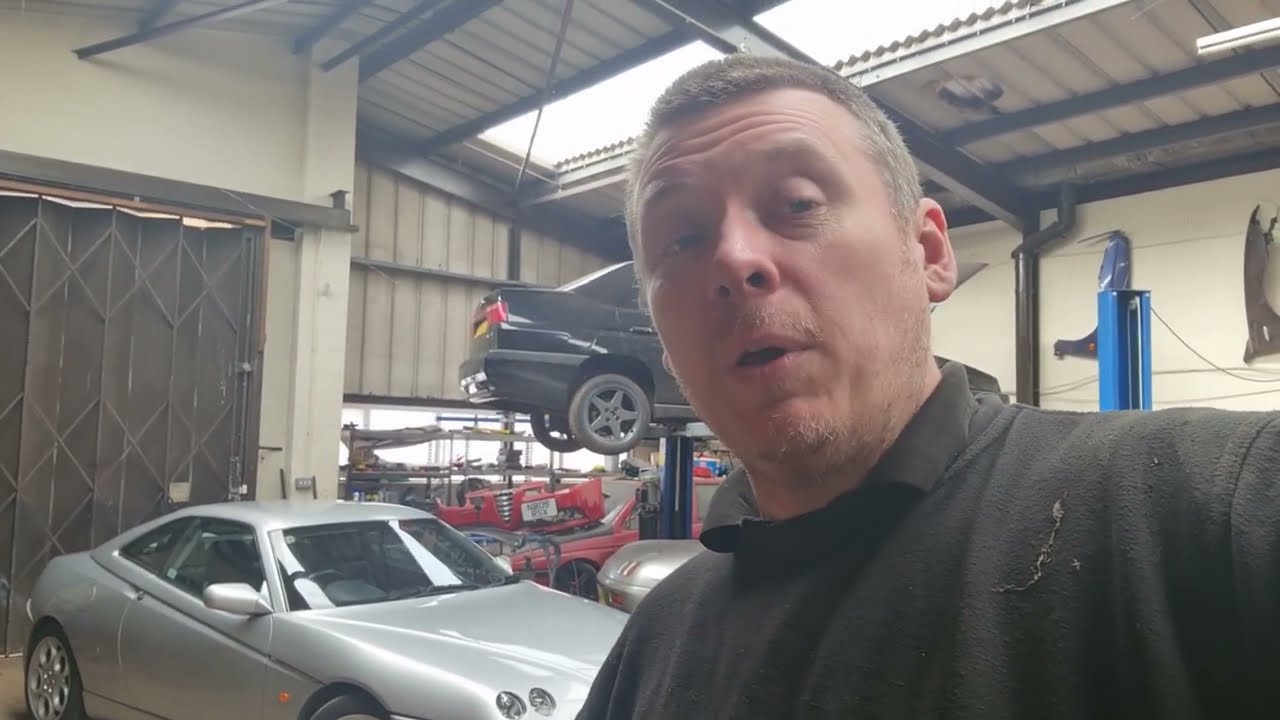 Alfa Romeo GTV V6 с очень малым пробегом: как он держится?