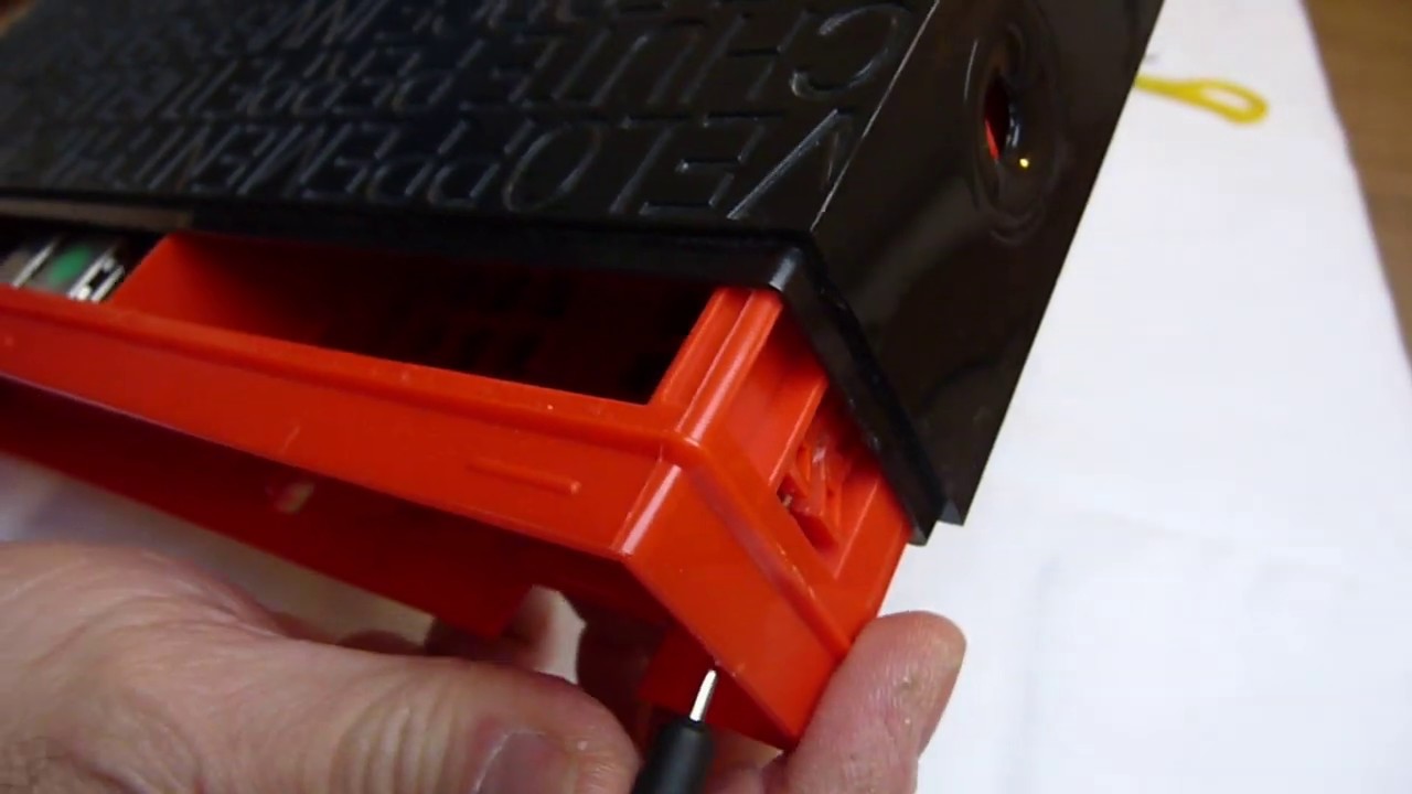 Freebox revolution : ouvrir demonter accès disque dur