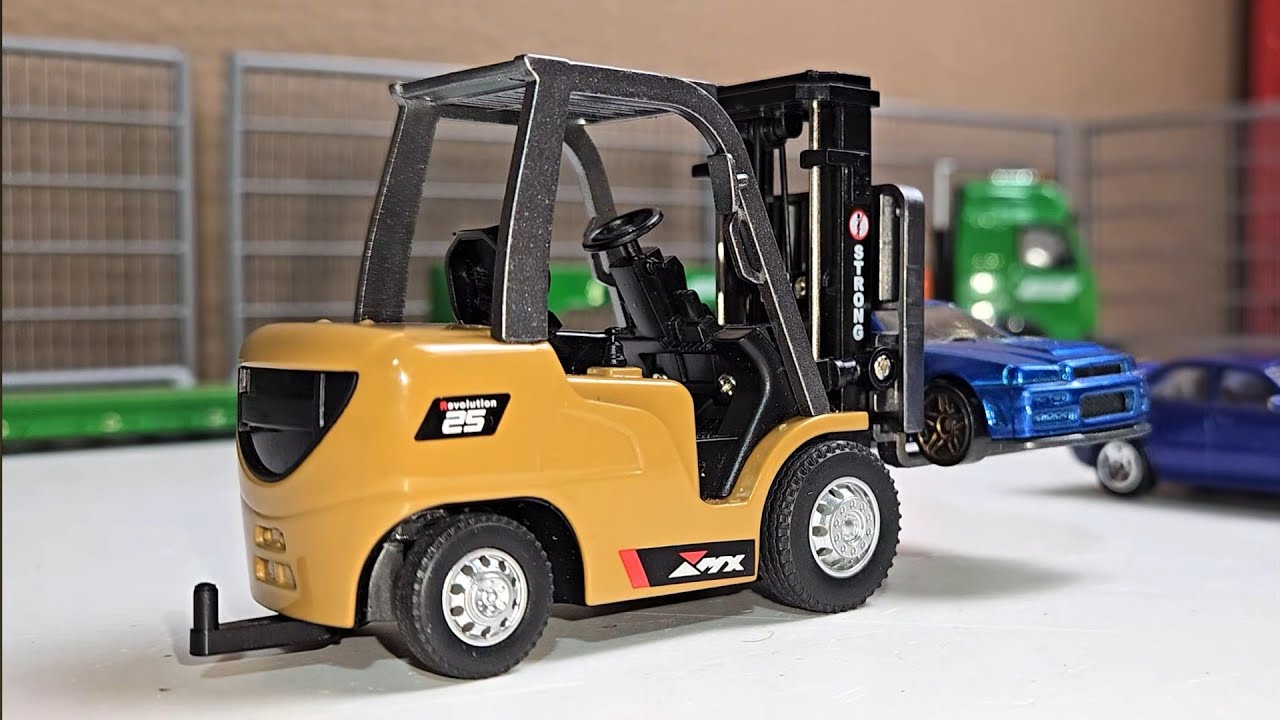 Worlds SMALLEST RC Fork Lift Truck WILL GET YOU FIRED!!!