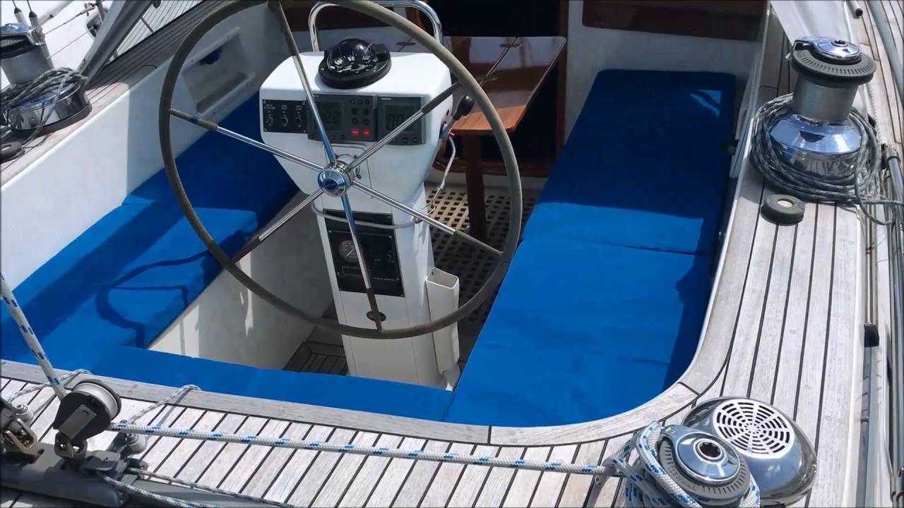 Hallberg-Rassy 42 2000 'LIV II'