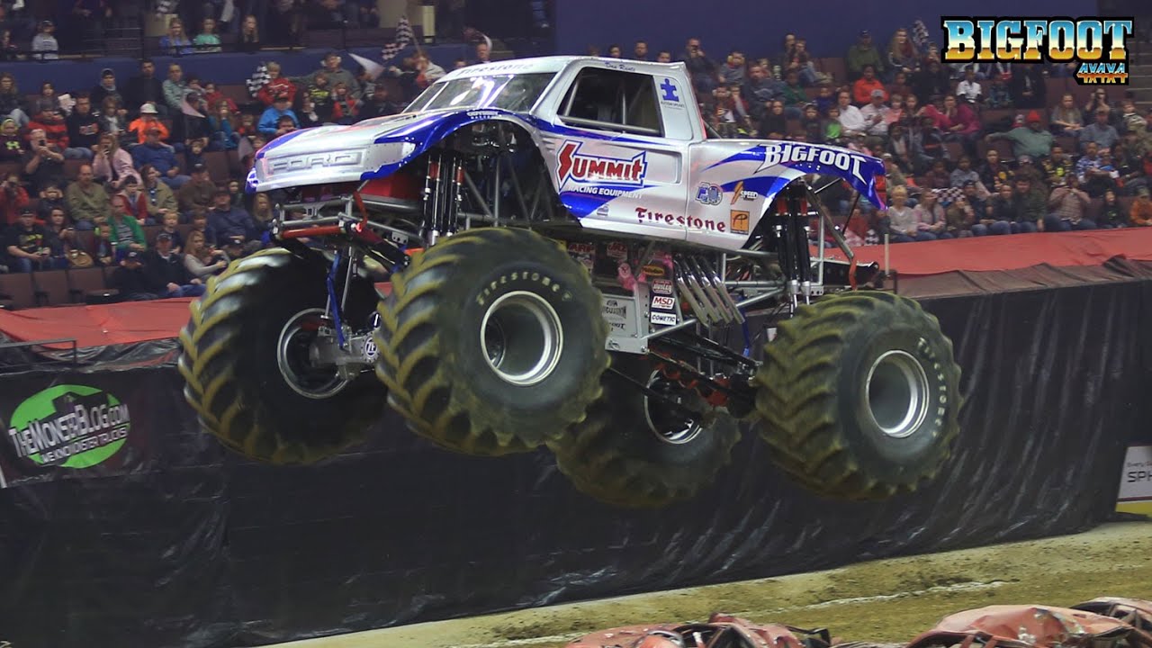 Summit Racing BIGFOOT #21 Dan Runte from Southaven, MS 2015 -  BIGFOOT Monster Truck