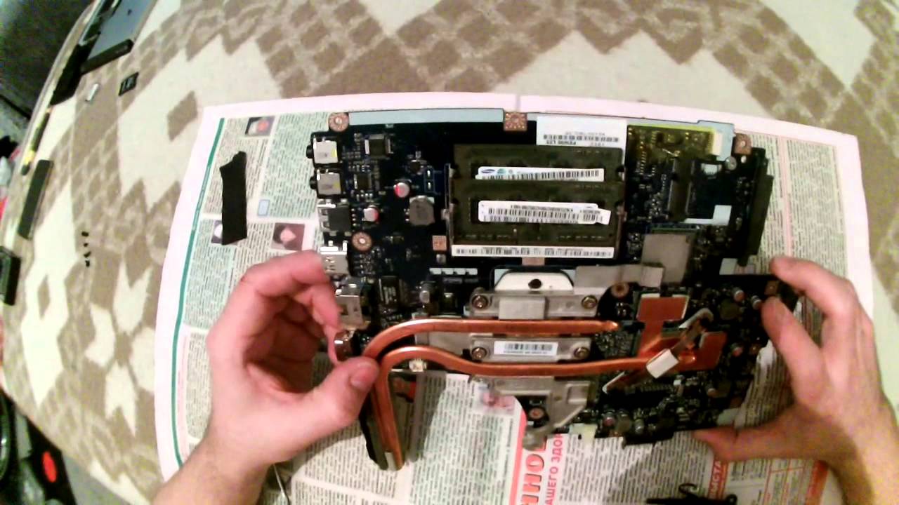 Ремонт ноутбука Packard Bell TK81. Не загорается экран. Разбор, прогрев графического чипа.