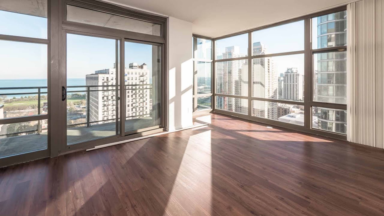 A South Loop 2-bedroom, 2-bath with a lake view at Astoria Tower