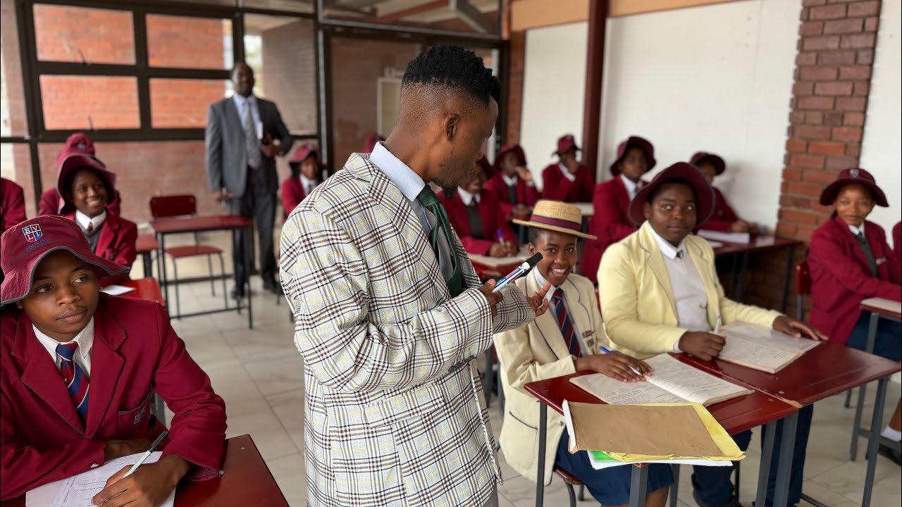 The History Teacher Again | Road to Colonization 🇿🇼 