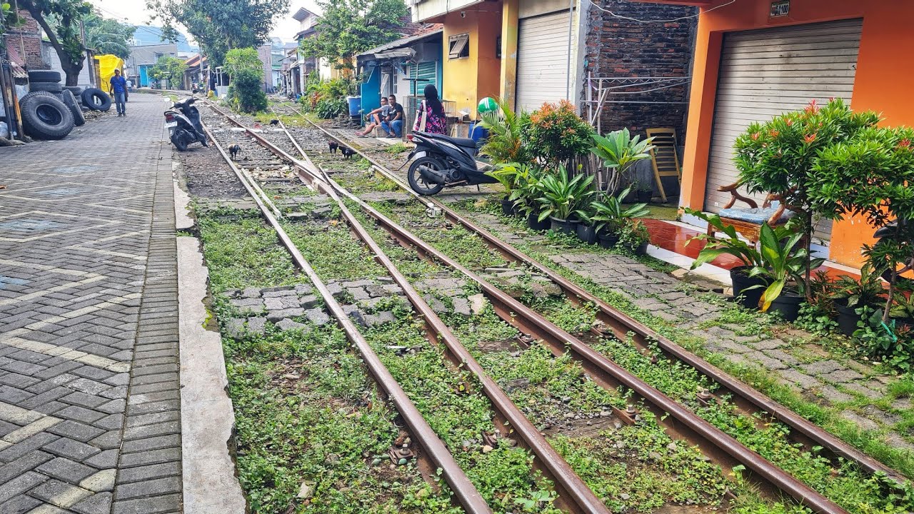 JALUR REL MATI SURI INI SUDAH DI UPGRADE dan DIPERBAIKI, APAKAH AKAN DILINTASI KERETA KEMBALI ?