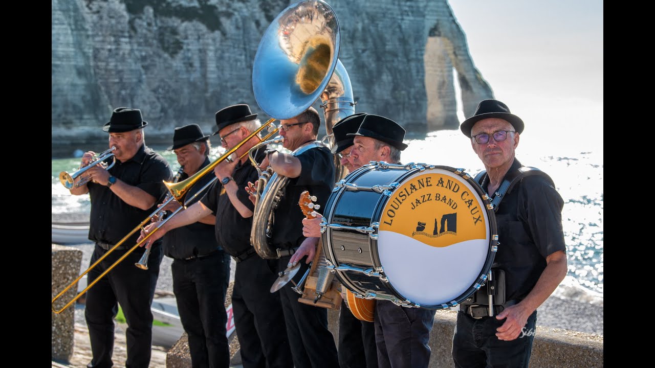 Louisiane And Caux Jazz Band - Medley Jazz Traditionnel - Clip vidéo officiel tourné à Etretat