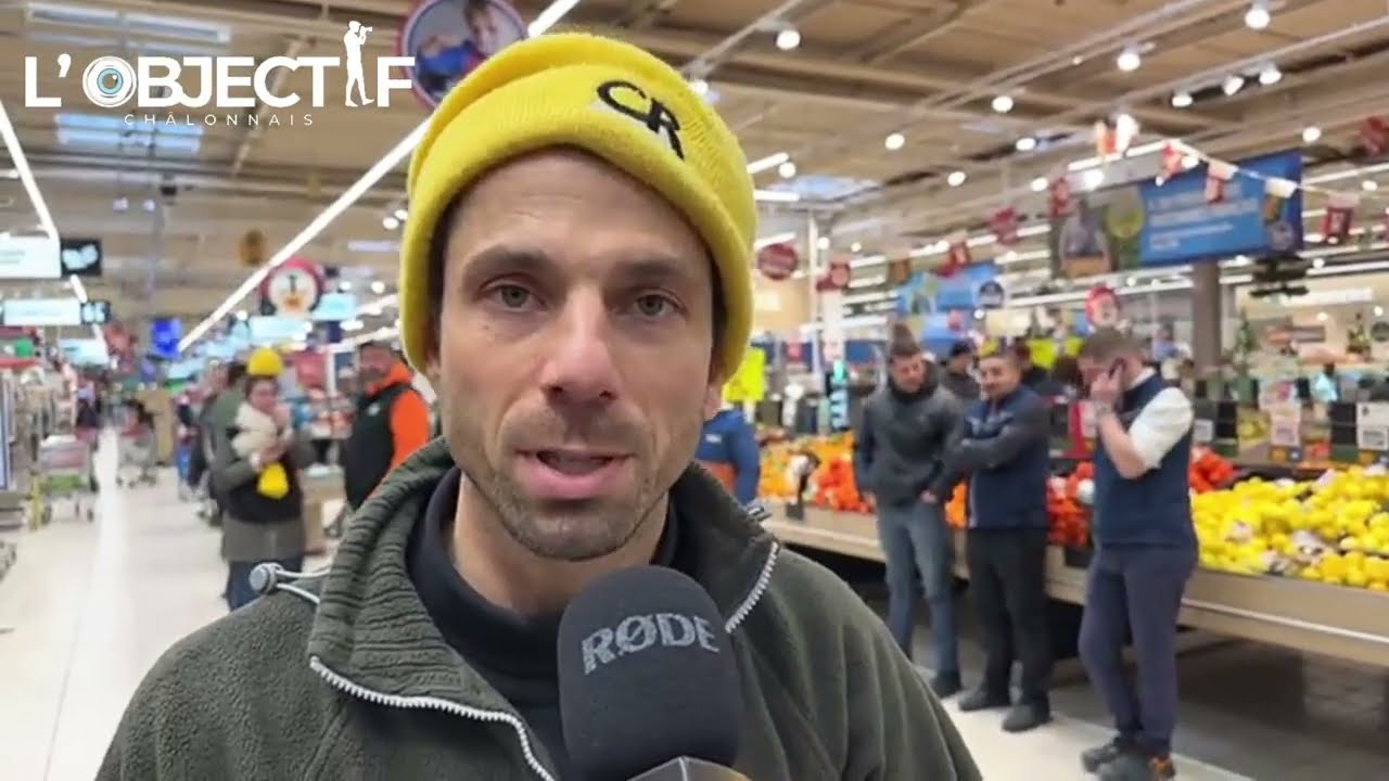 🇫🇷 Châlons  les agriculteurs et les éleveurs sont en colère dans le supermarché de Carrefour