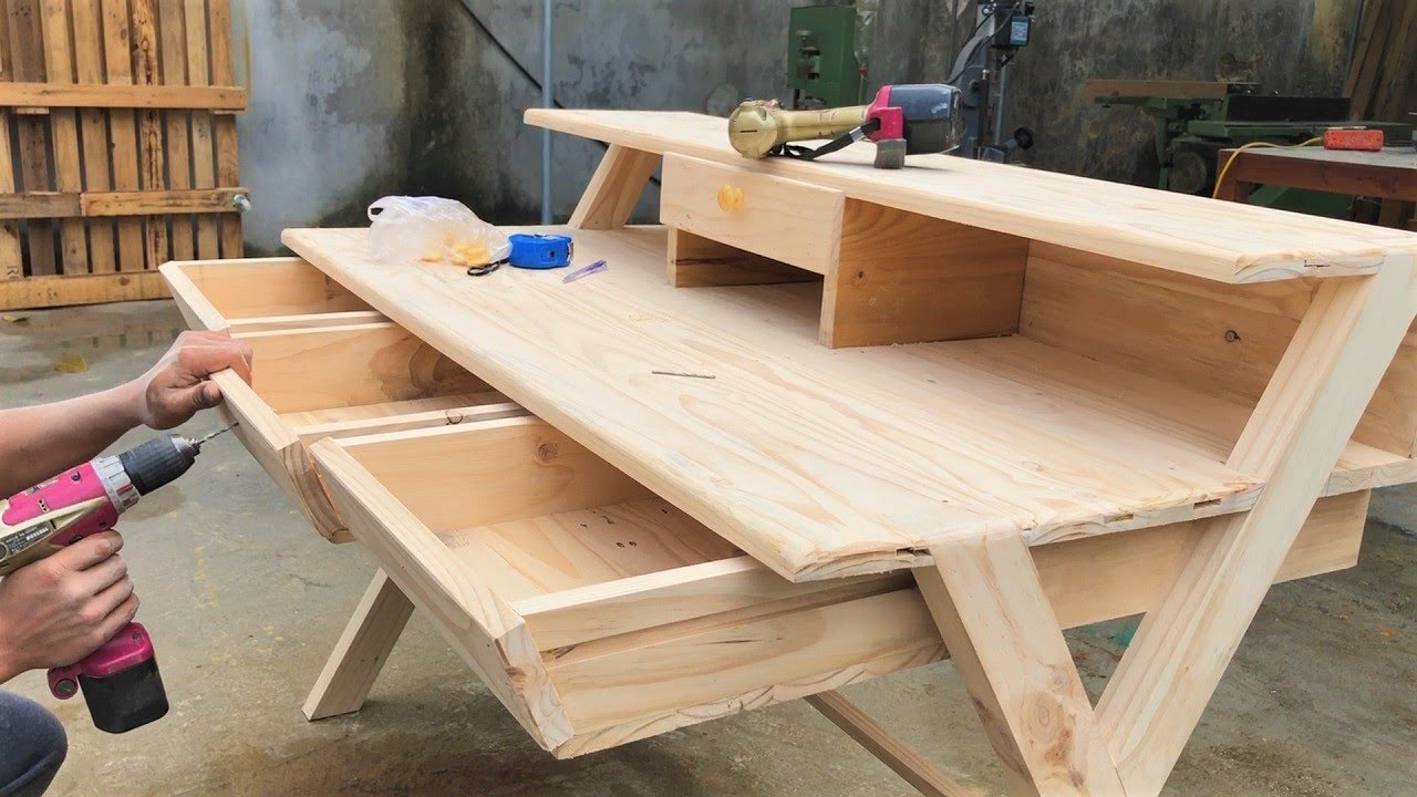 Best Woodworking Ideas From Old Pine Wood | 4-Drawer Working Desk in Position Angle of Inclination