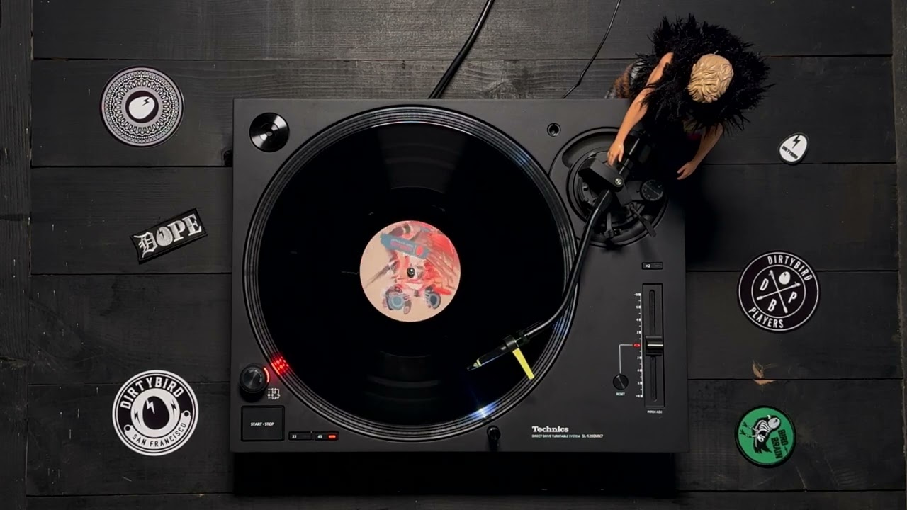 Vinyl Video: Audiojack - In Your Eyes [DIRTYBIRD]