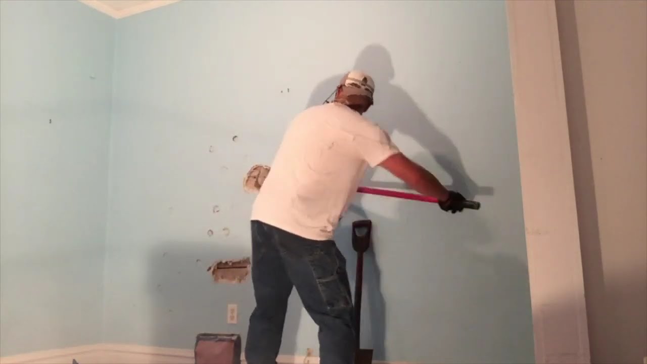 How Removing Plaster and Lath (Part 1 Bedroom Rehab)