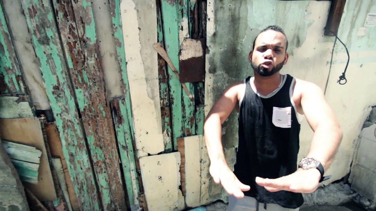 Emboscada - Bendeci2 Ft Lara y Chary Goodman - (Video Oficial) 2015