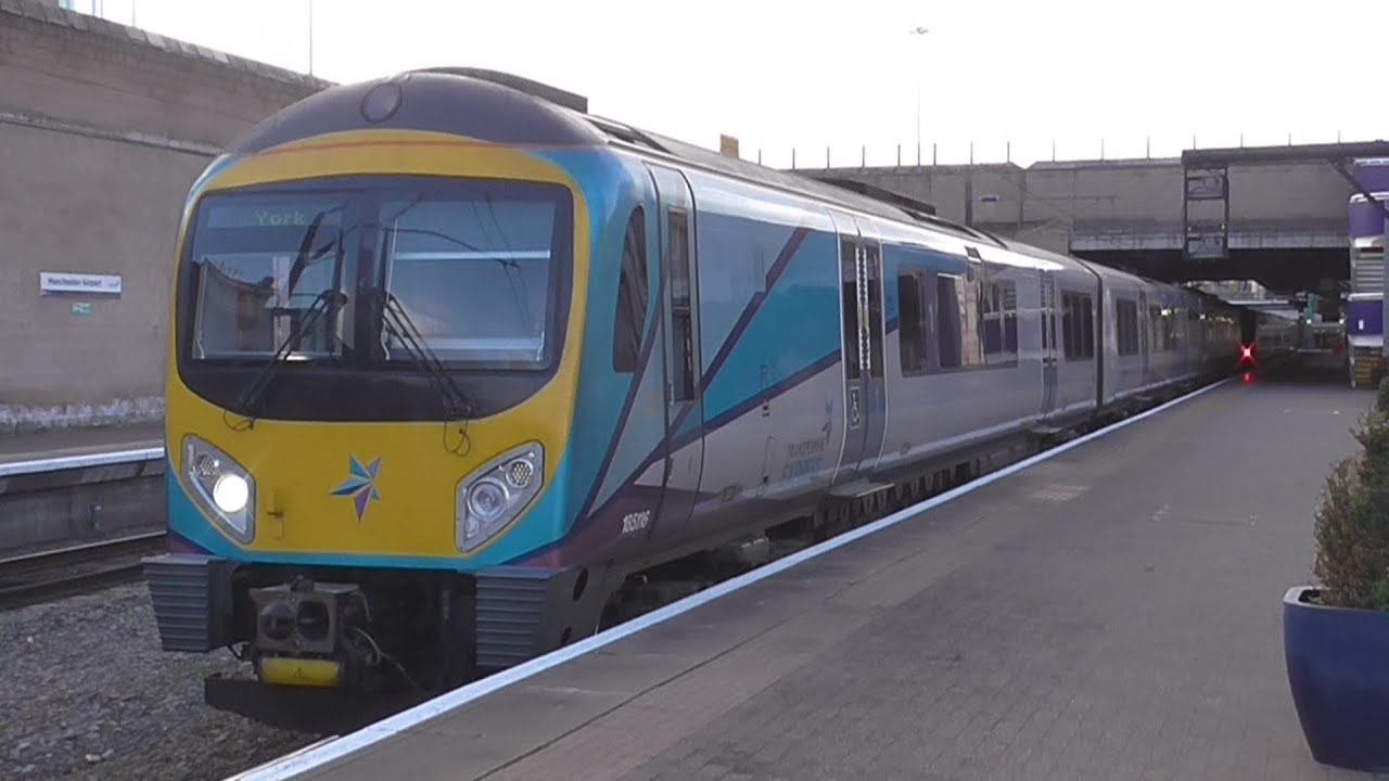 Trains at Manchester Airport | 10/11/2017