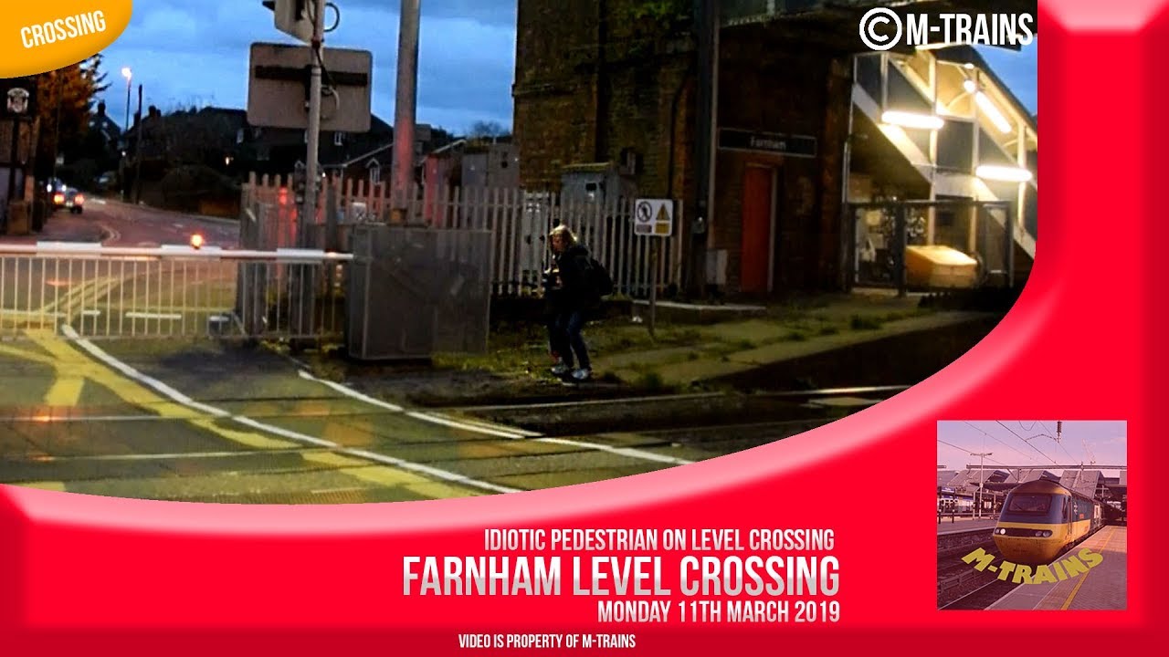 *MUCH MISUSE* Farnham Level Crossing - 11/03/19