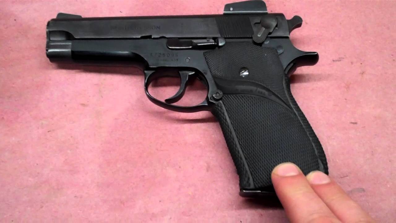 Smith & Wesson model 439 and preview of auction guns