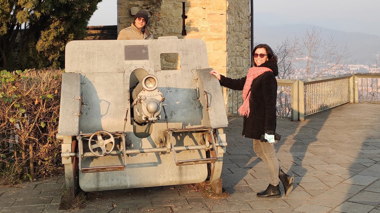 David & Roby nel Mondo. Bergamo (BG).  (09 Gennaio 2022).  (4K).
