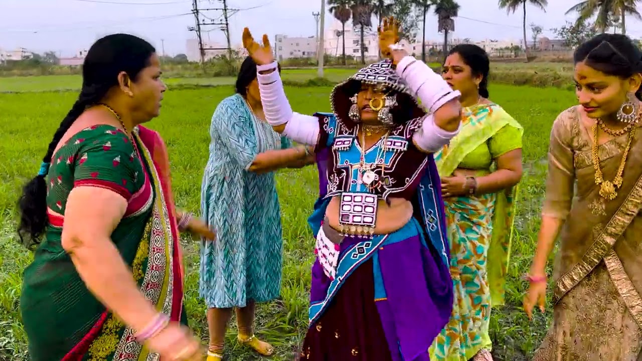 Jaraka Harri Car Thamaray 🚗 | Seva Bhaya Main Chali Aaun | Banjara Devotional Song