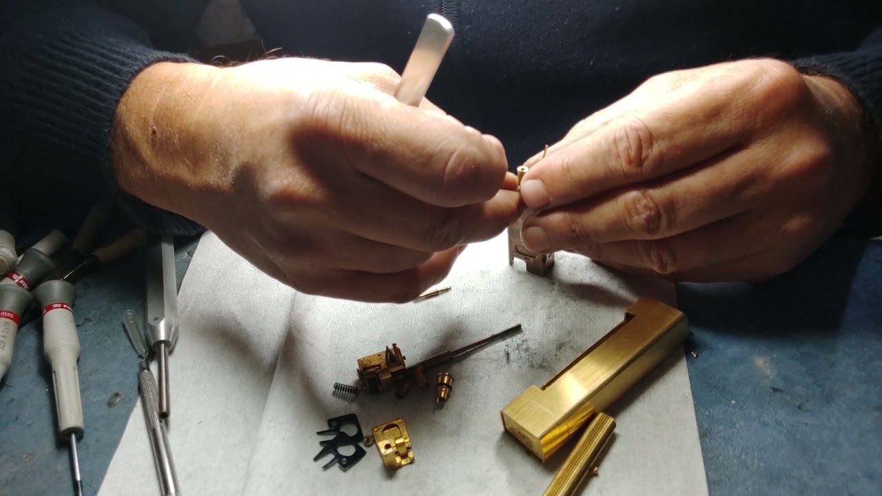 Pier Cardin Accendino Lighter Encendedor disassembly and assembly mail santoanastasio1@gmail.com