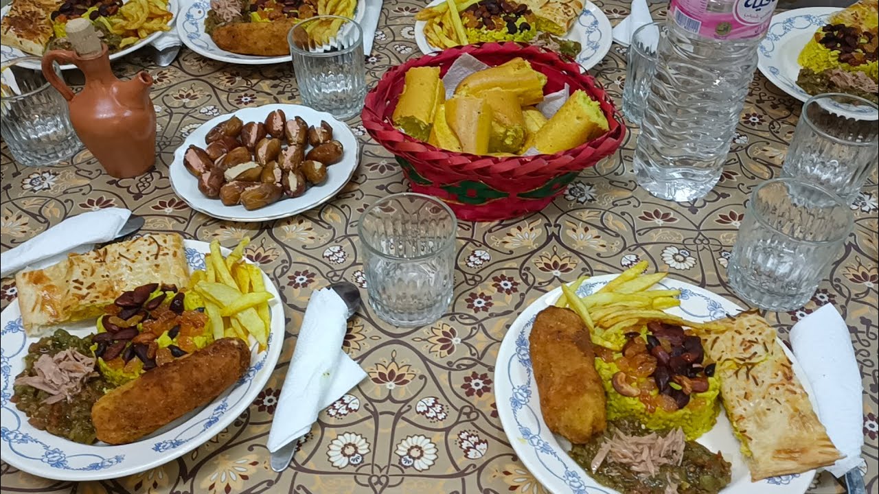 طاولة أول نهار في رمضان في دارنا، اللمة العائلية ، دبارة كاملة ملي دخلنا كوجينة ،روز بالفاكية...