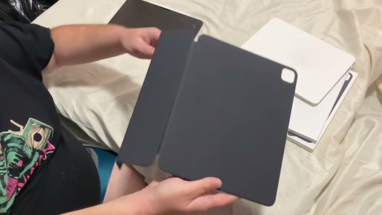 Apple Ipad Pro Smart Folio Unboxing