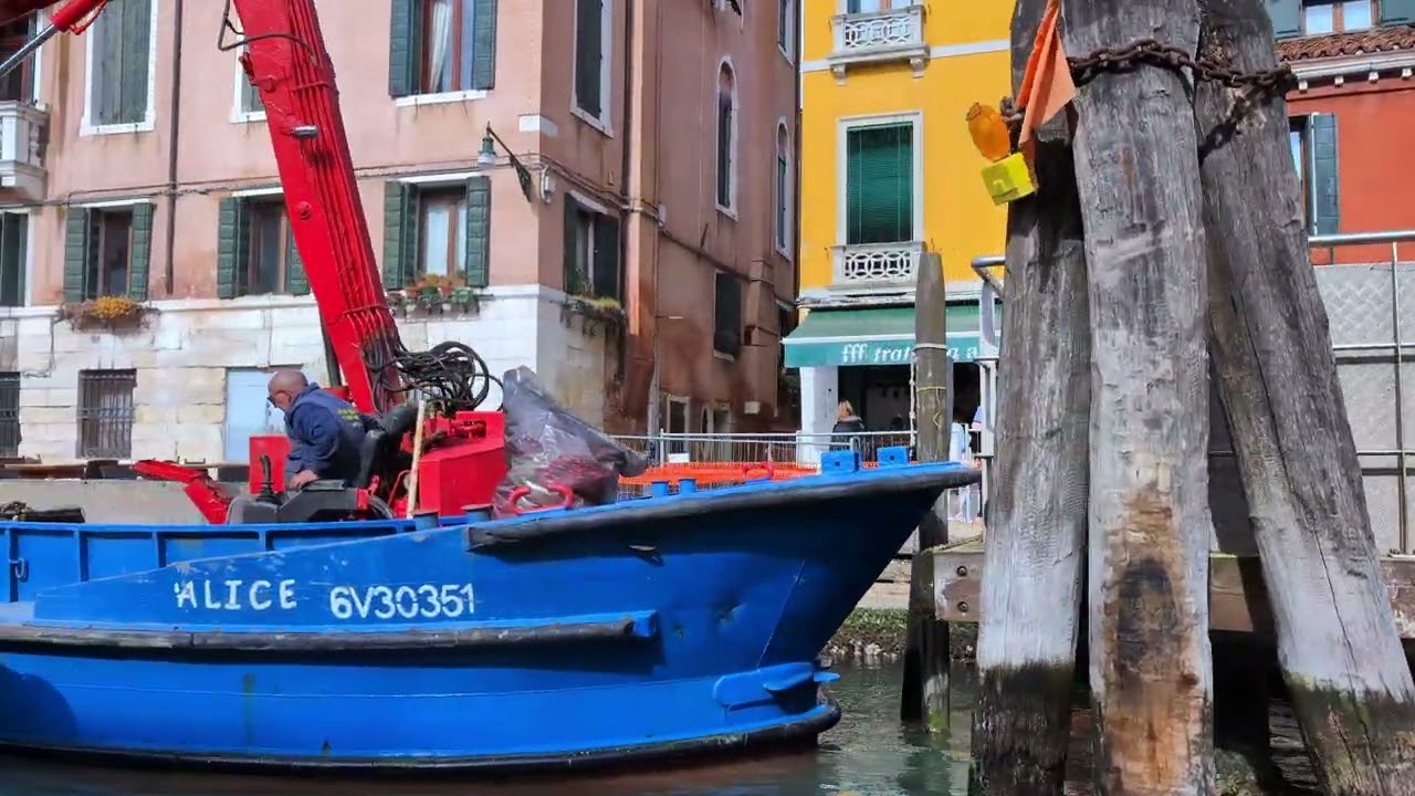 Venezia daily life  work