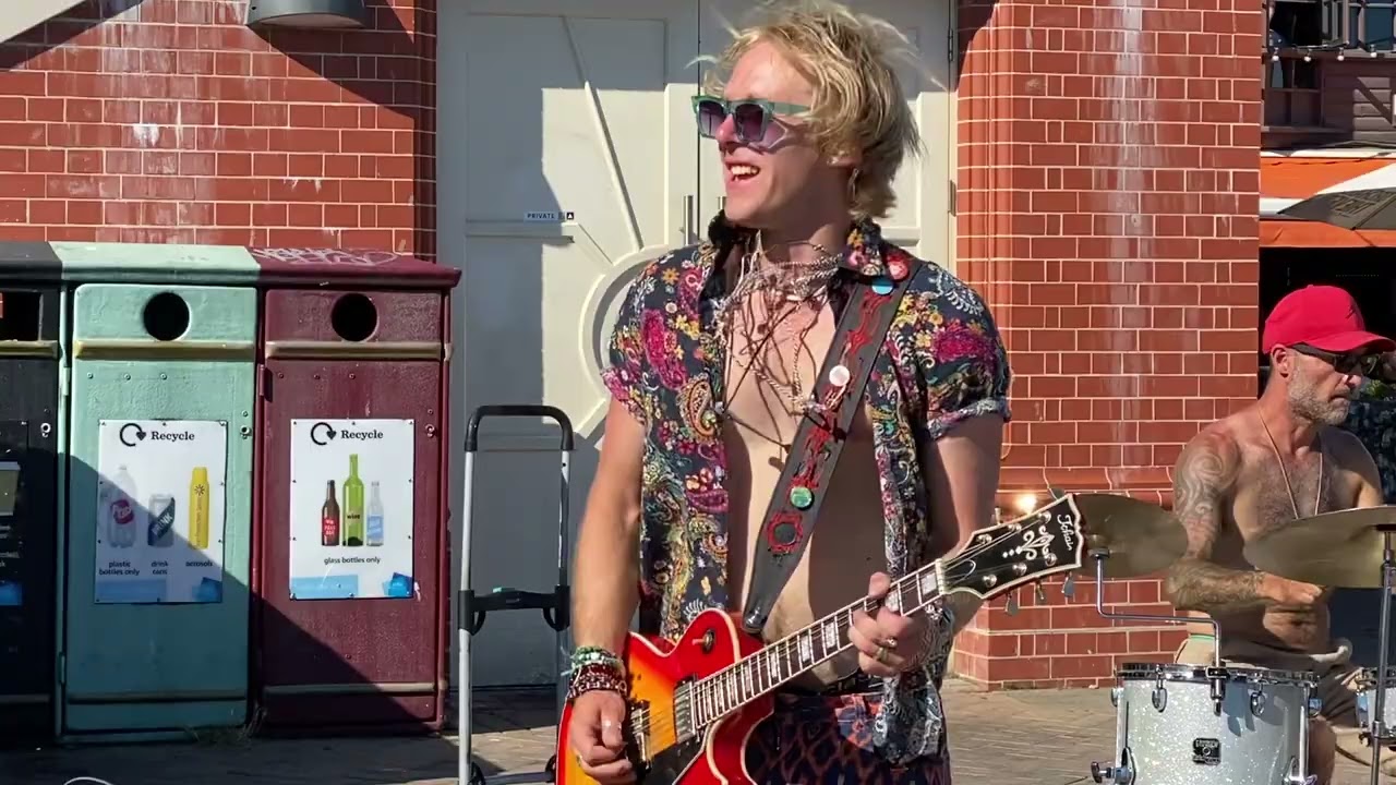 Pure Rock! Bon Jovi - Livin' On A Prayer by The Street Cats Band Brighton Busking