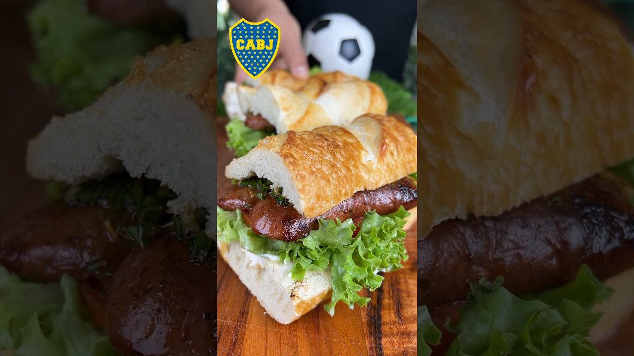 Chorip&aacute;n de la bombonera de Boca Juniors !!! #choripan #chimichurri #pan #chorizoargentino