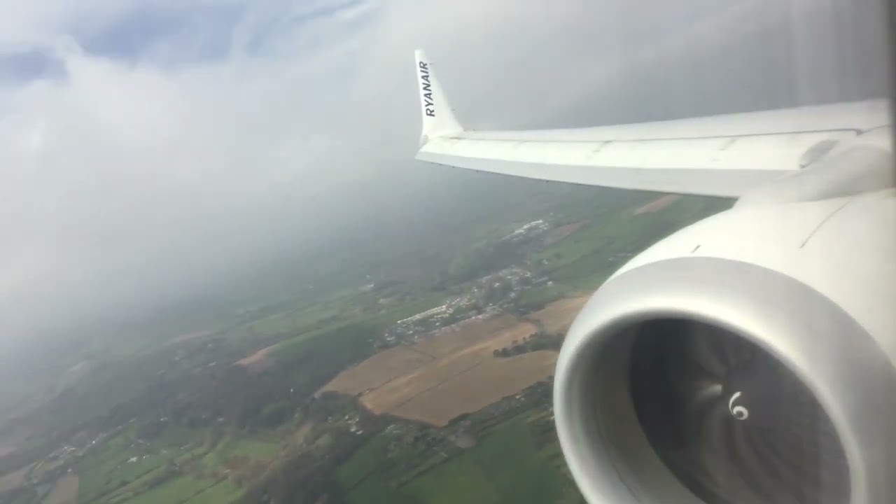 Ryanair Boeing 737 MAX 8 200 landing at Cork Airport