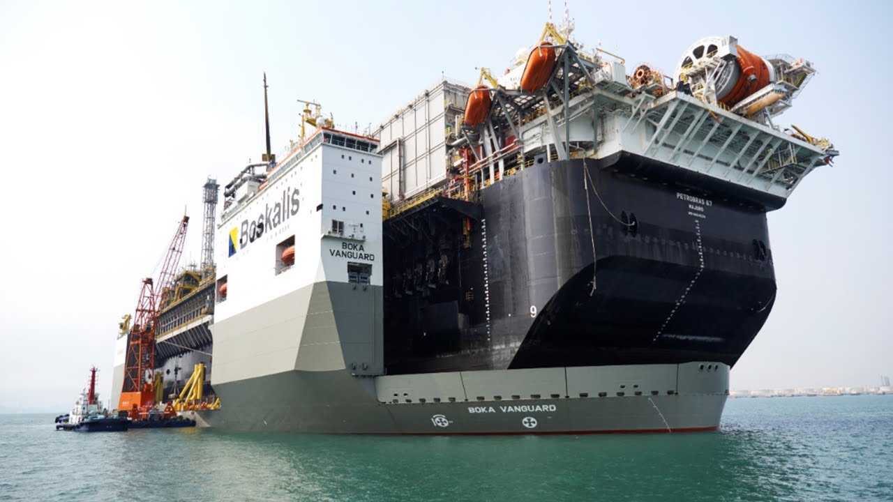 Boka Vanguard - barco de carga pesada más grande del mundo
