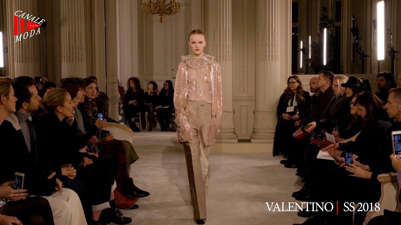 VALENTINO Haute Couture Spring Summer 2018 Paris 4K - Canale Moda