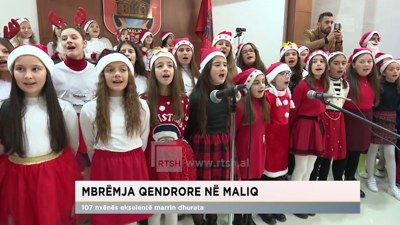 Mbrëmja qëndrore në Maliq