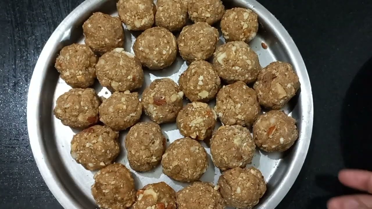 Gond laddu banaya पहली बार बनाई गोद के लड्डू 
