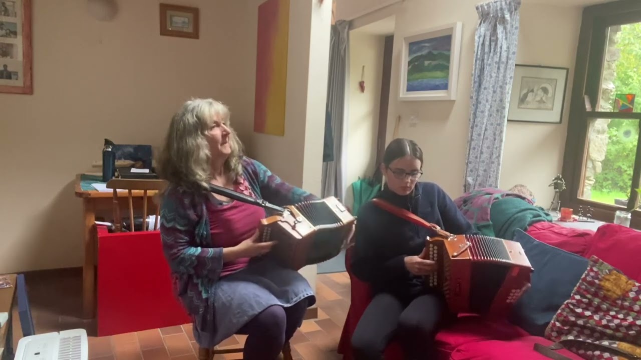 Emma’s Waltz Button Accordion Tuition