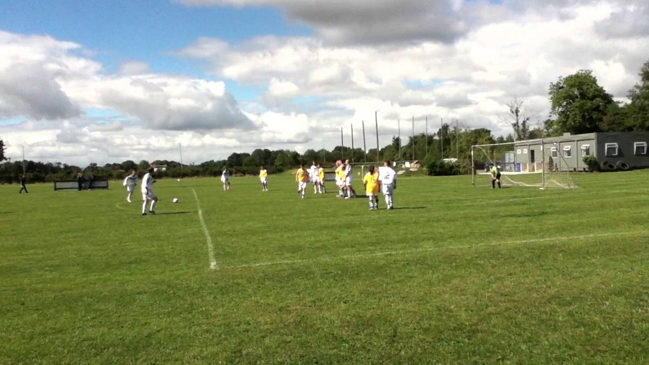 Straffan AFC- How to take a free kick...