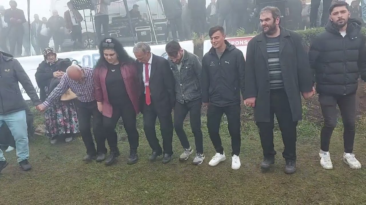 Horonu Dik Oyna Ez Çimenleri, Erikli Bahar Festivali