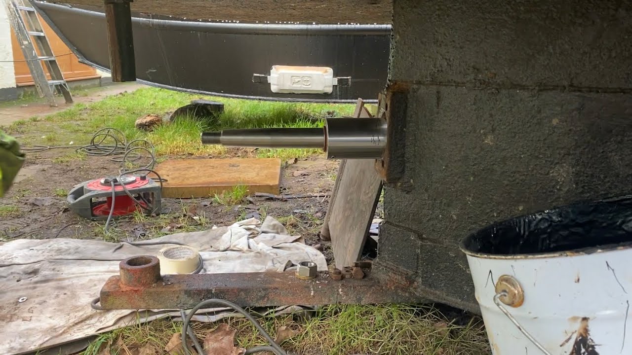 83. The new stern gland !!