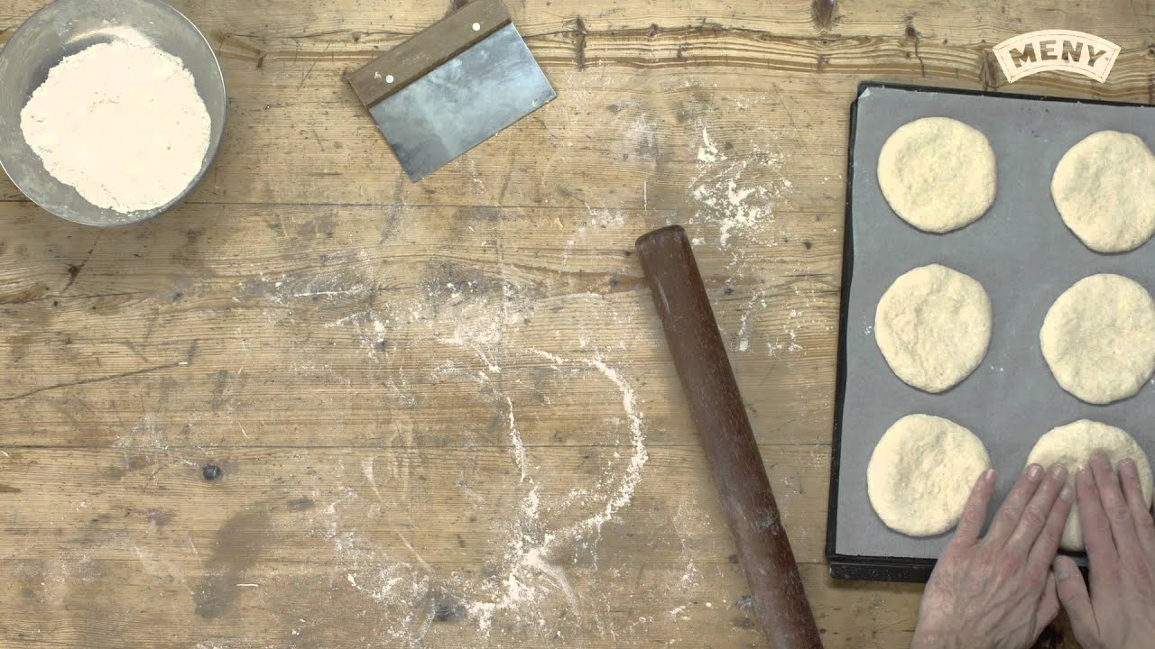 Slik lager du hjemmelagde burgerbr&oslash;d