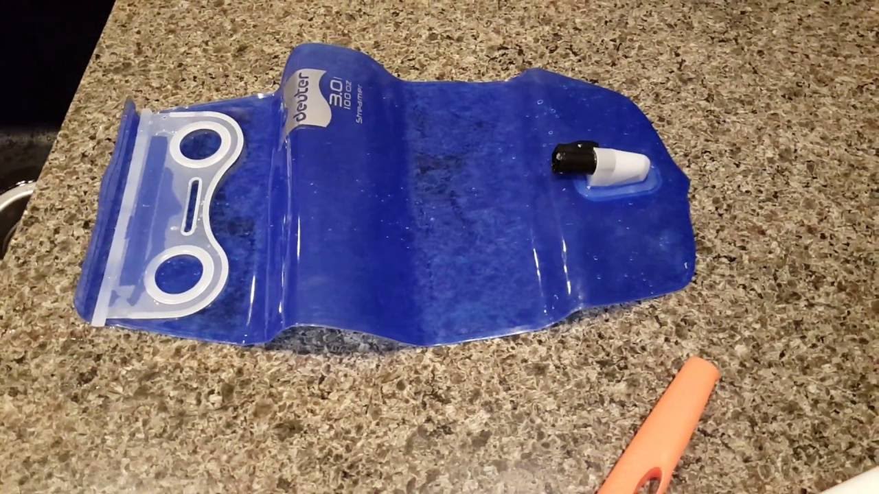 Cleaning a Deuter Streamer Bladder