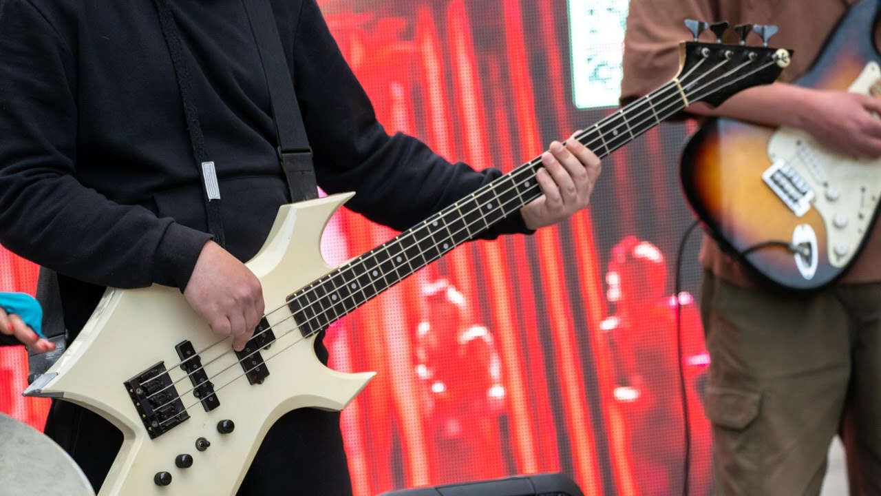 Peter Schilling - Major Tom (Coming Home) (bass backing track)