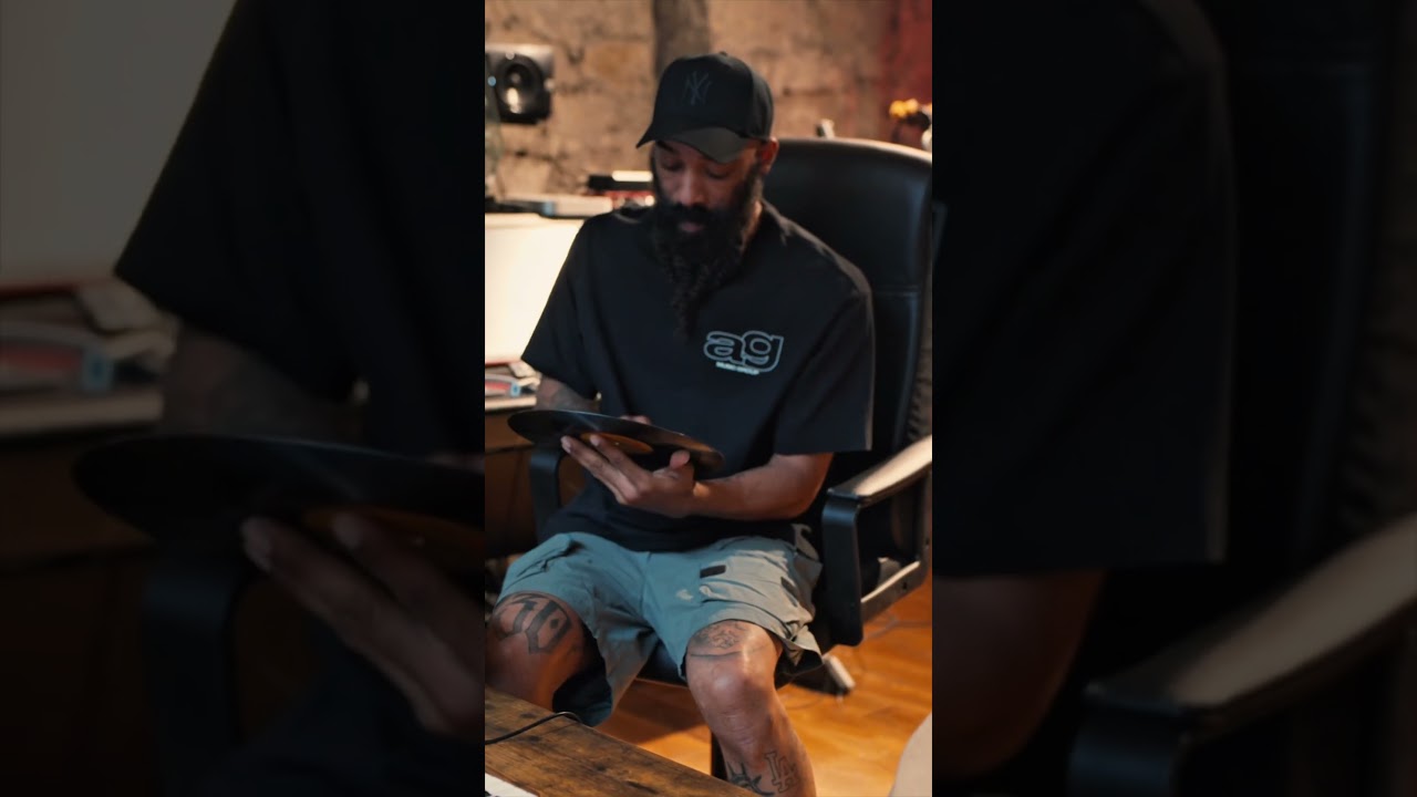 Mpc One better then Live 2 ? 808 Mafia VP Fuse  chopping samples on Mpc Live 2 and MPC one.