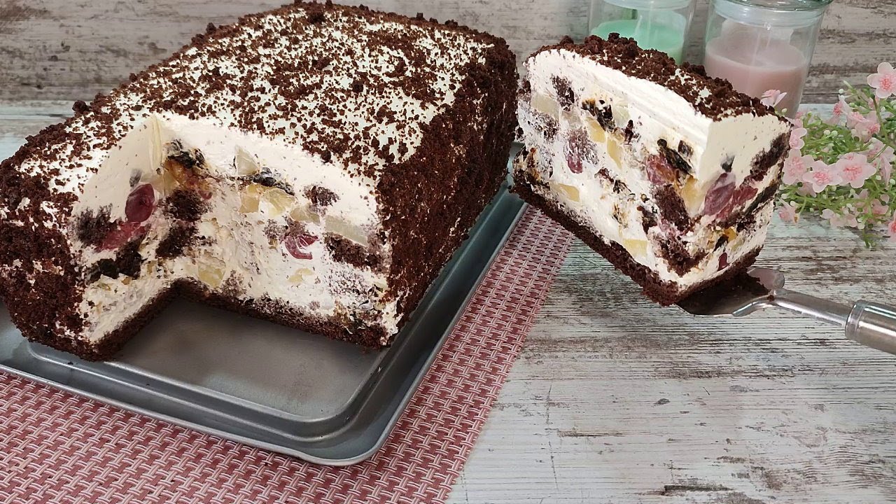 Этот знаменитый сочный шоколадный торт тает во рту! Очень мягкий и вкусный!