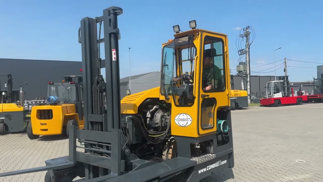 Combilift C4000    Lpg    2015 year    Low mast with free lift    Big cabin