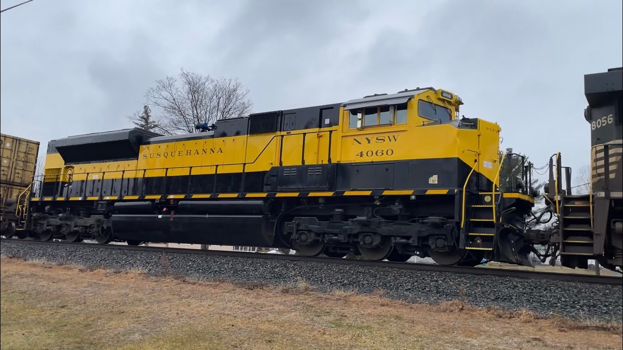 NS 13Z with NYSW 4060 on the NS Sunbury Line in Riverside PA
