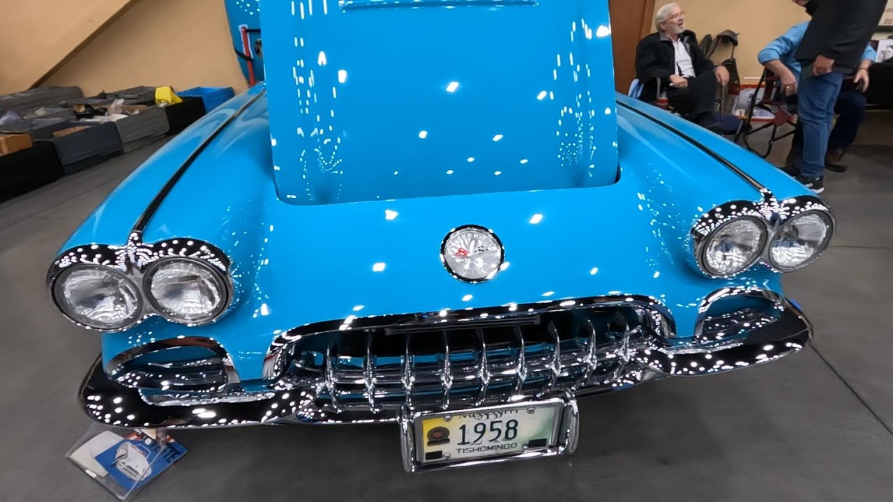 AMAZING 1958 Turquoise/White Corvette! 😮🏁