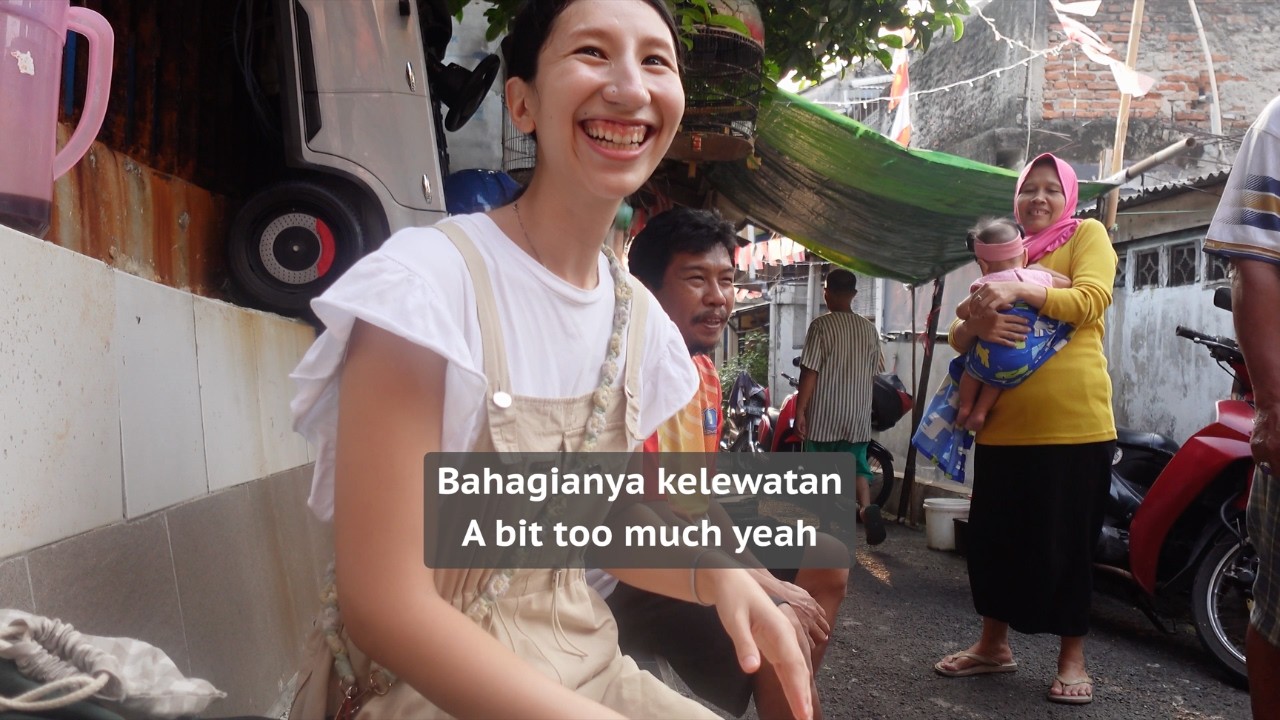 Seramah Ini Orang Indonesia? Bule Coba Jalan Sendirian di Jakarta