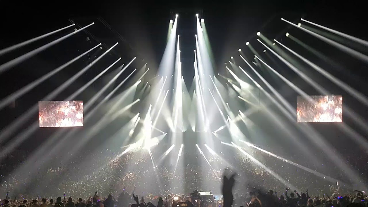 The Hum - Dimitri Vegas & Like Mike (Live @ North Summer Festival 2018 - Lille / France)