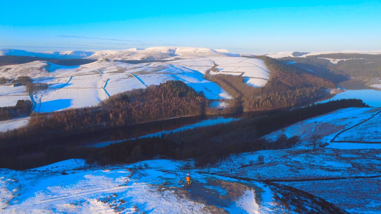 Snow, cold and silence! | Peak District Winter walk