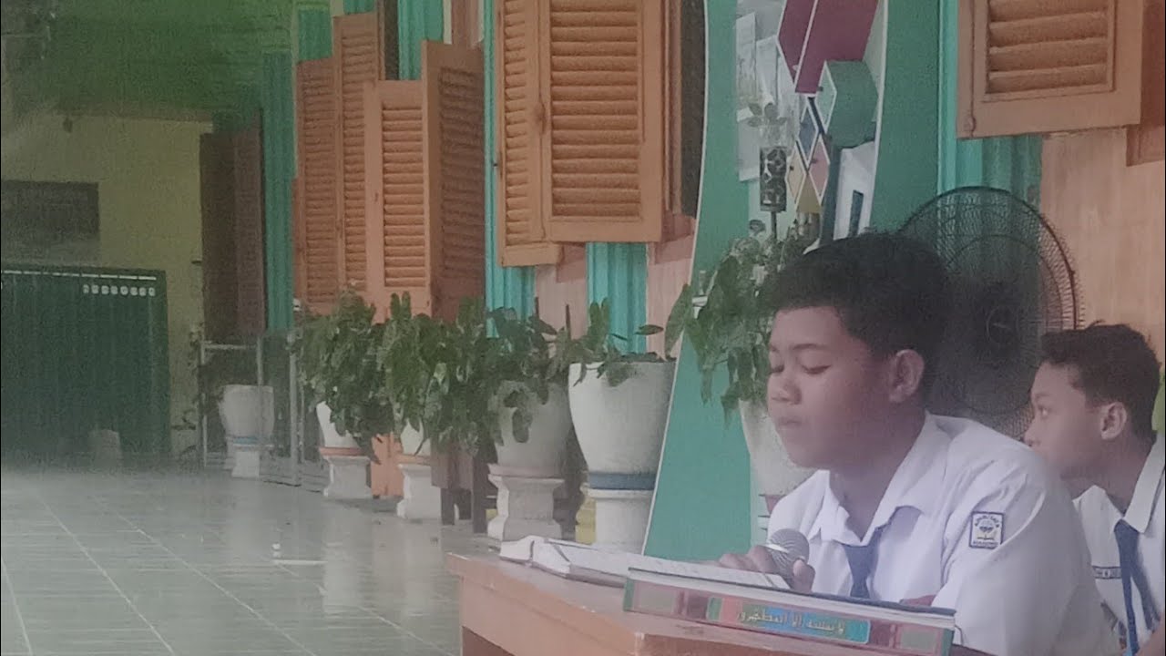 TADARUS PAGI DAN SENAM PAGI, SELASA 27 JANUARI 2026. UPT SMPN 2 GRESIK sedang live sekarang!